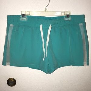 Fabletics shorts size XL